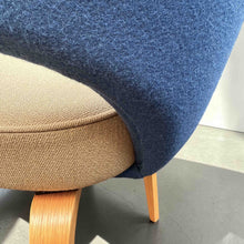 Load image into Gallery viewer, Saarinen Executive Armchair by Eero Saarinen for Knoll