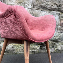 Load image into Gallery viewer, Grant Featherston A310H Lounge chair