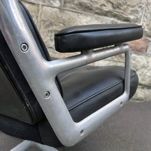 Load image into Gallery viewer, Herman Miller Eames ES 105 Time Life Lobby Chair