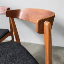 Load image into Gallery viewer, Six Thomas Harlev Model 210 Dining Chairs for Farstrup Møbelfabrik