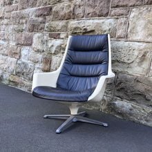Load image into Gallery viewer, Tellus 1970s Swivel Leather Armchair