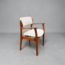 Load image into Gallery viewer, Erik Buch Model #50 Chair
