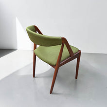 Load image into Gallery viewer, Set of 6 Model 31 Dining Chairs by Kai Kristiansen for Schou Andersen, Denmark
