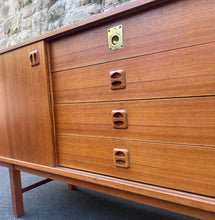 Load image into Gallery viewer, Danish sideboard in teak
