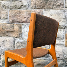 Load image into Gallery viewer, Erik Buch Model 89 Dining Chairs
