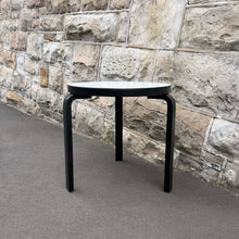 Load image into Gallery viewer, Alvar Aalto Artek 90 side table
