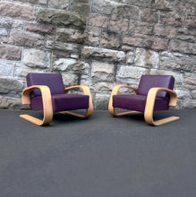 Load image into Gallery viewer, Artek Tank 400 Armchair in leather
