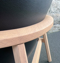 Load image into Gallery viewer, Classicon Sedan Lounge Chair
