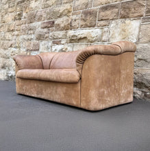 Load image into Gallery viewer, De Sede DS-95 Buffalo Leather Sofa

