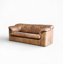 Load image into Gallery viewer, De Sede DS-95 Buffalo Leather Sofa
