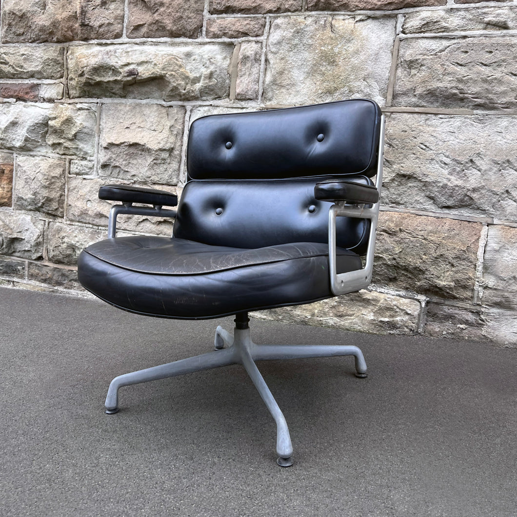 Herman Miller Eames ES 105 Time Life Lobby Chair