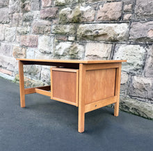 Load image into Gallery viewer, Hans Wegner for Getama Oak Writing Desk
