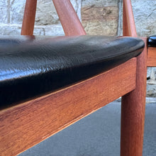 Load image into Gallery viewer, 4 x Kai Kristiansen Model 31 Danish Dining Chairs for Schou Andersen
