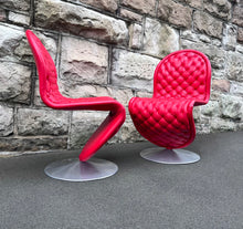 Load image into Gallery viewer, Fritz Hansen Red Verner Panton Tufted 123 Designer Chairs from Nordic Shop
