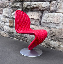 Load image into Gallery viewer, Fritz Hansen Red Verner Panton Tufted 123 Designer Chairs from Nordic Shop
