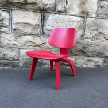 Load image into Gallery viewer, Eames Moulded Plywood LCW Lounge Chair
