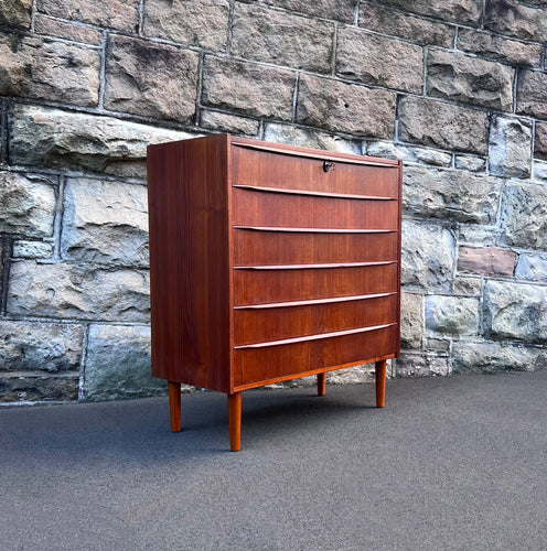 Danish Teak Mid-Century Chest of Drawers from Nordic Shop